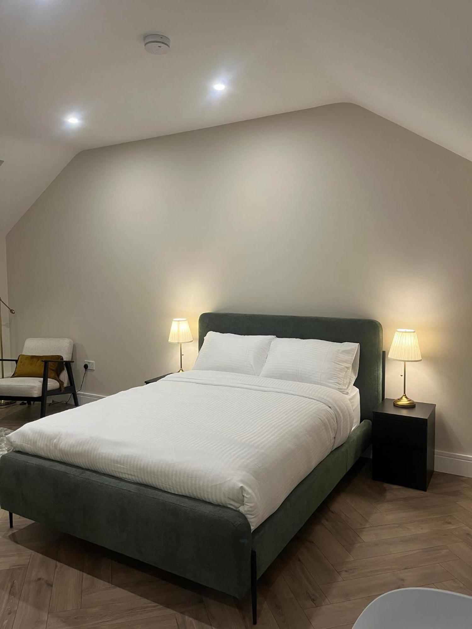 Attic Room In Citywest Dublin Exterior photo